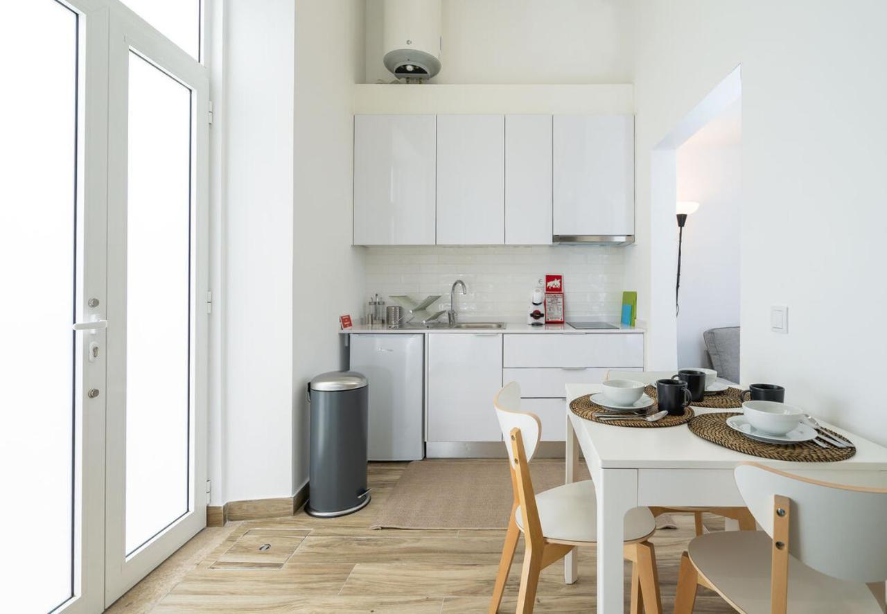 Tia Anica House II - Apartment With Terrace In Central Fuseta Beach Village エクステリア 写真