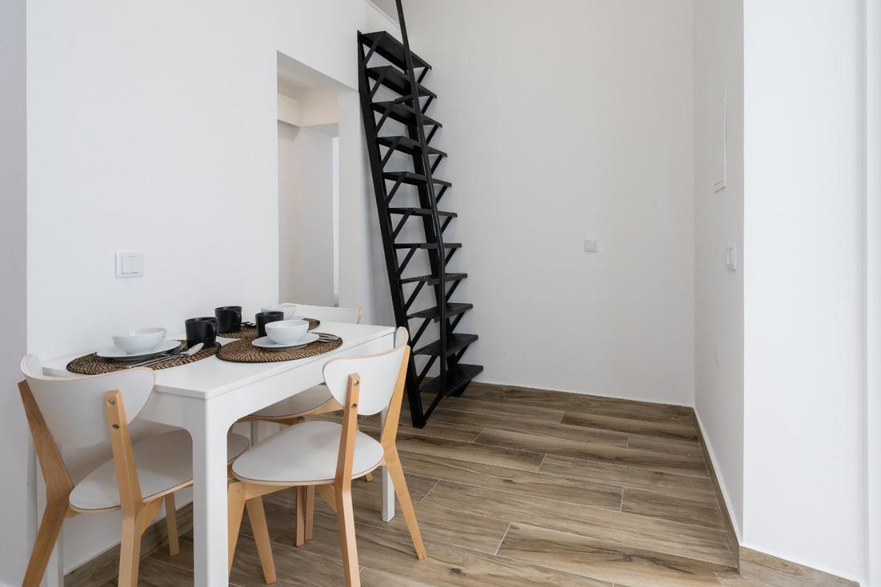 Tia Anica House II - Apartment With Terrace In Central Fuseta Beach Village エクステリア 写真