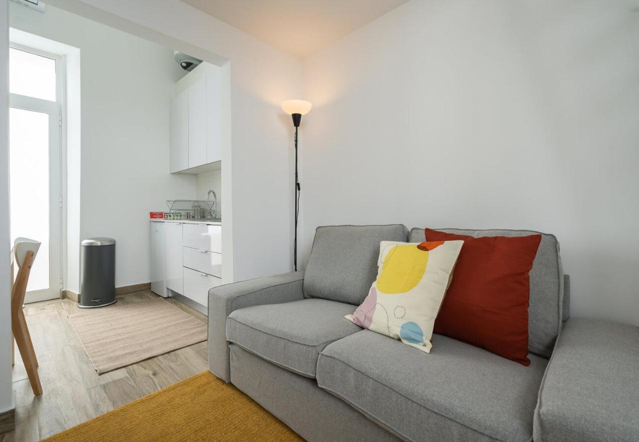 Tia Anica House II - Apartment With Terrace In Central Fuseta Beach Village エクステリア 写真